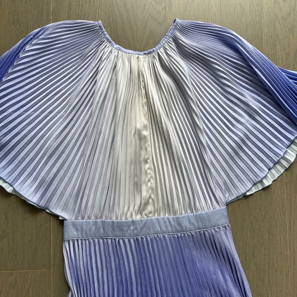 L'IDEE Orchestra Pleated Gown Purple Ombre Short Sleeve Dress - Size US 6 - Picture 6 of 12